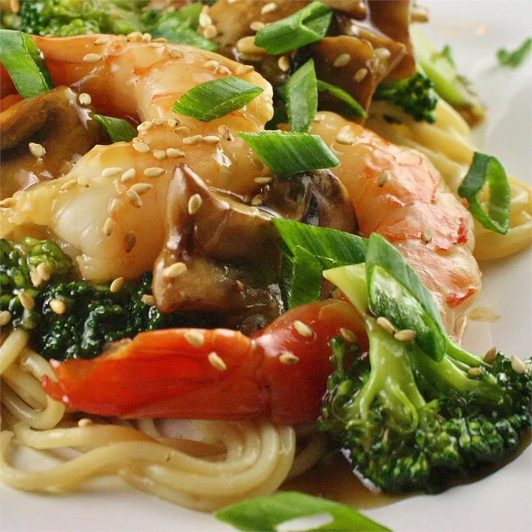 Shrimp with Broccoli in Garlic Sauce