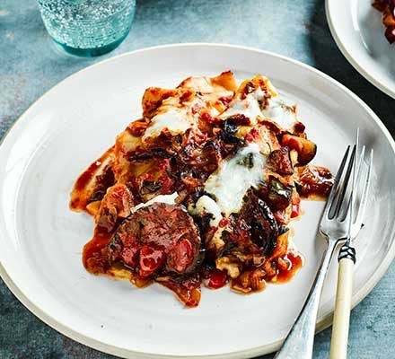 Slow cooker vegetable lasagne