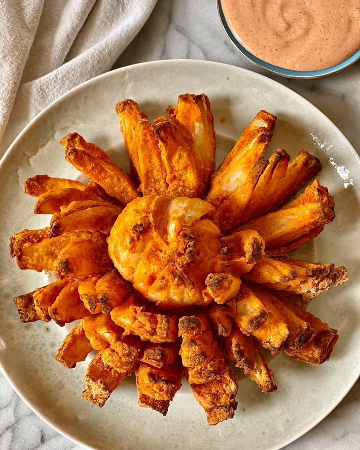 Air Fryer Blooming Onion