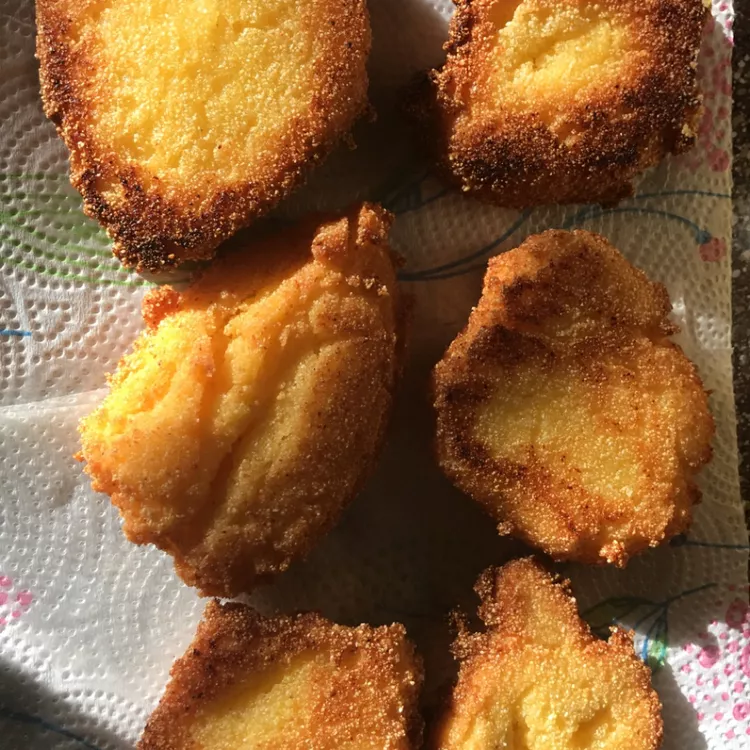 Hot Water Cornbread